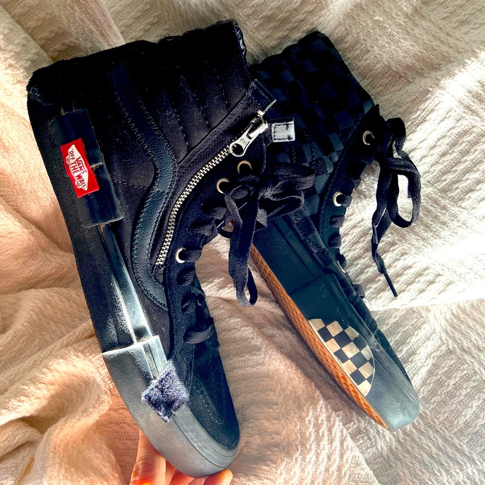 GUC, high top skater vans